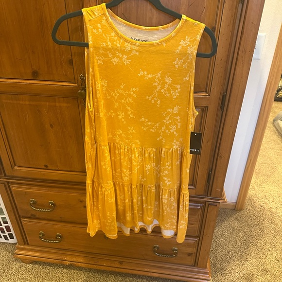 torrid Tops - TORRID Yellow Floral Sleeveless Super Soft Slub Jersey - size 0